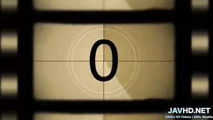 Обнаженные азиатки умеют сквиртовать